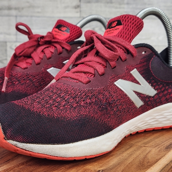 New Balance Womens Size 6 Fresh Foam Arishi V3 Red Running Shoes Boys Size 4.5 - Picture 12 of 16